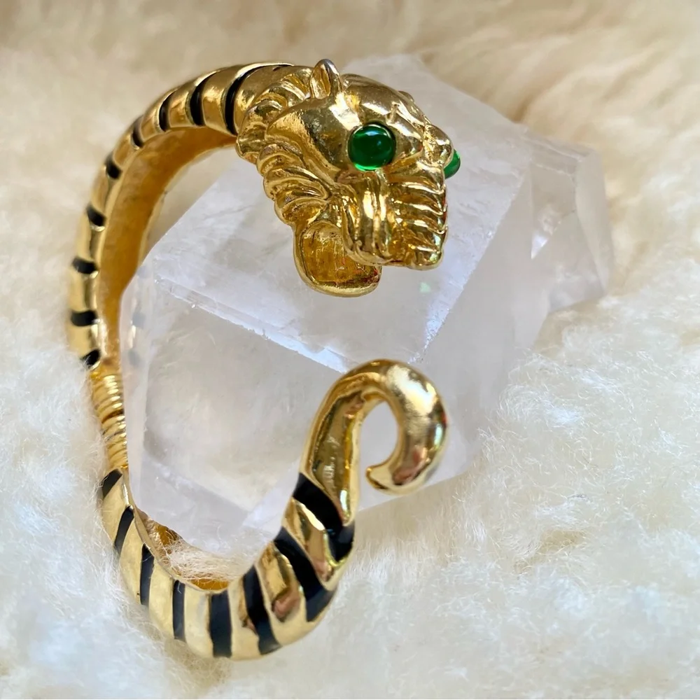 Kenneth Jay Lane Tiger Head Bracelet - Picture 5 of 7